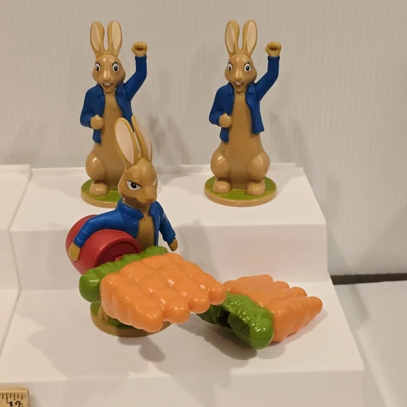 Peter Rabbit Beatrix Potter Figure Set - Picture 4 of 6